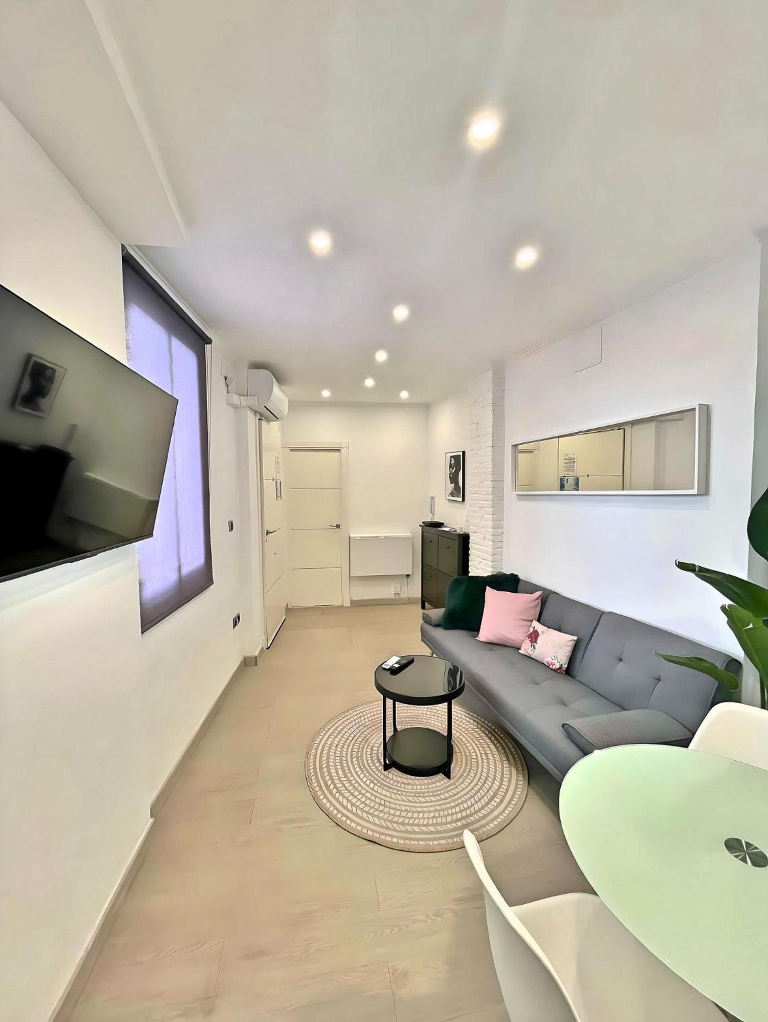 Excellent Location Malaga Centro Historico 2 Bed Flat Apartment Exterior photo